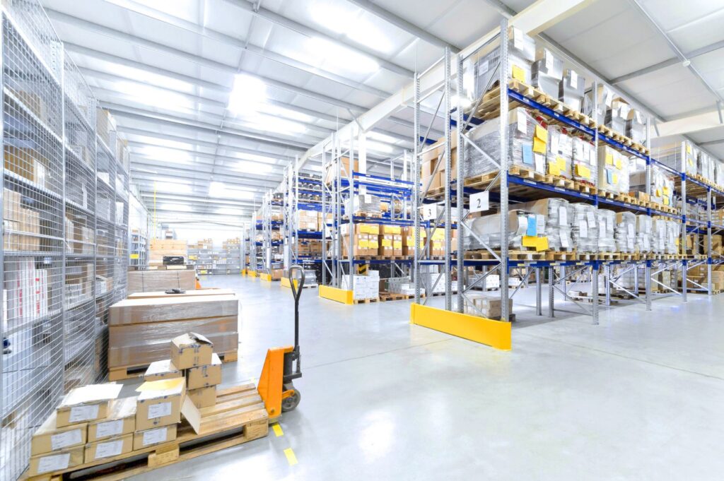 Modern warehouse ready for flexible short-term storage solutions.