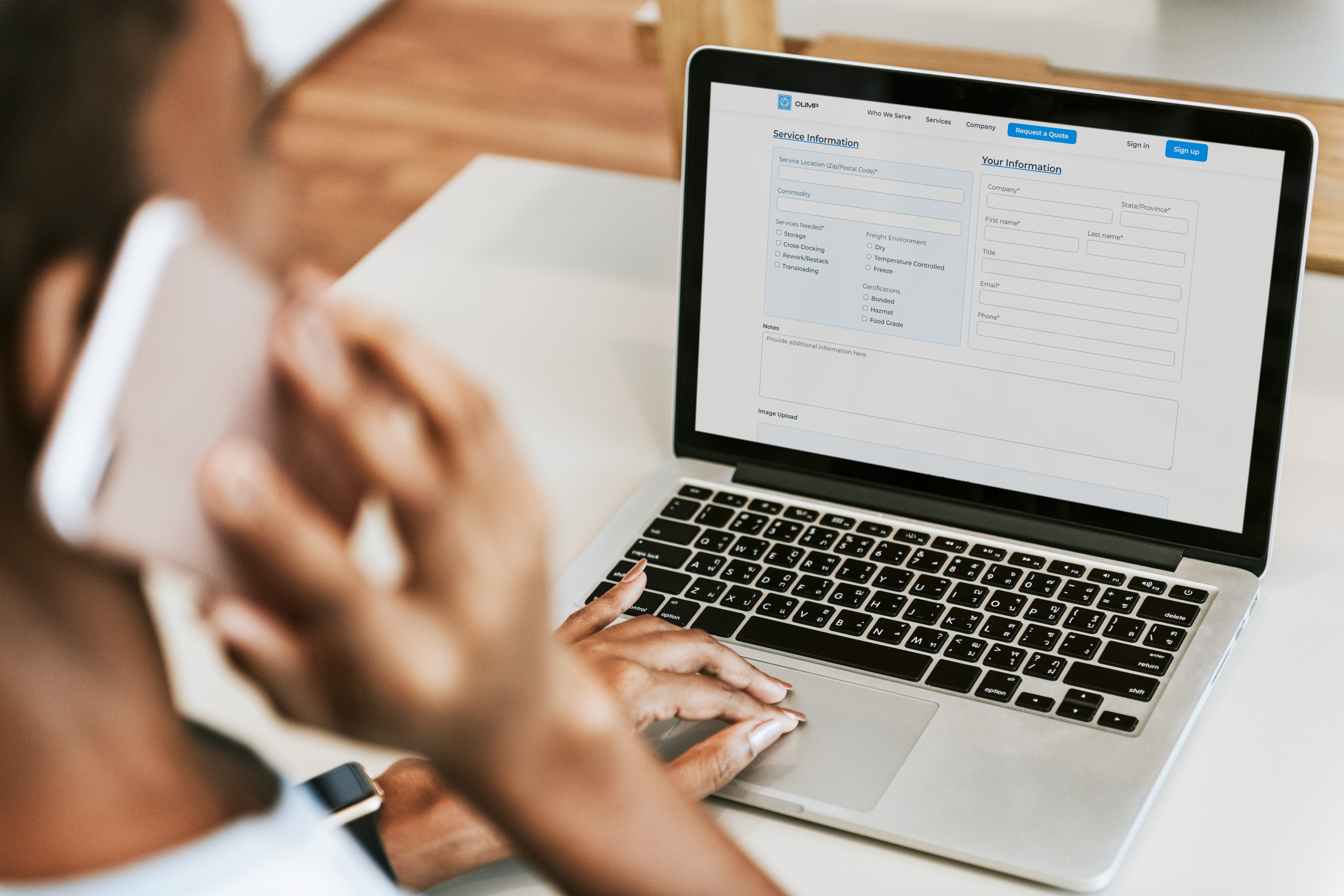 Search for warehousing on your phone with our online platform.