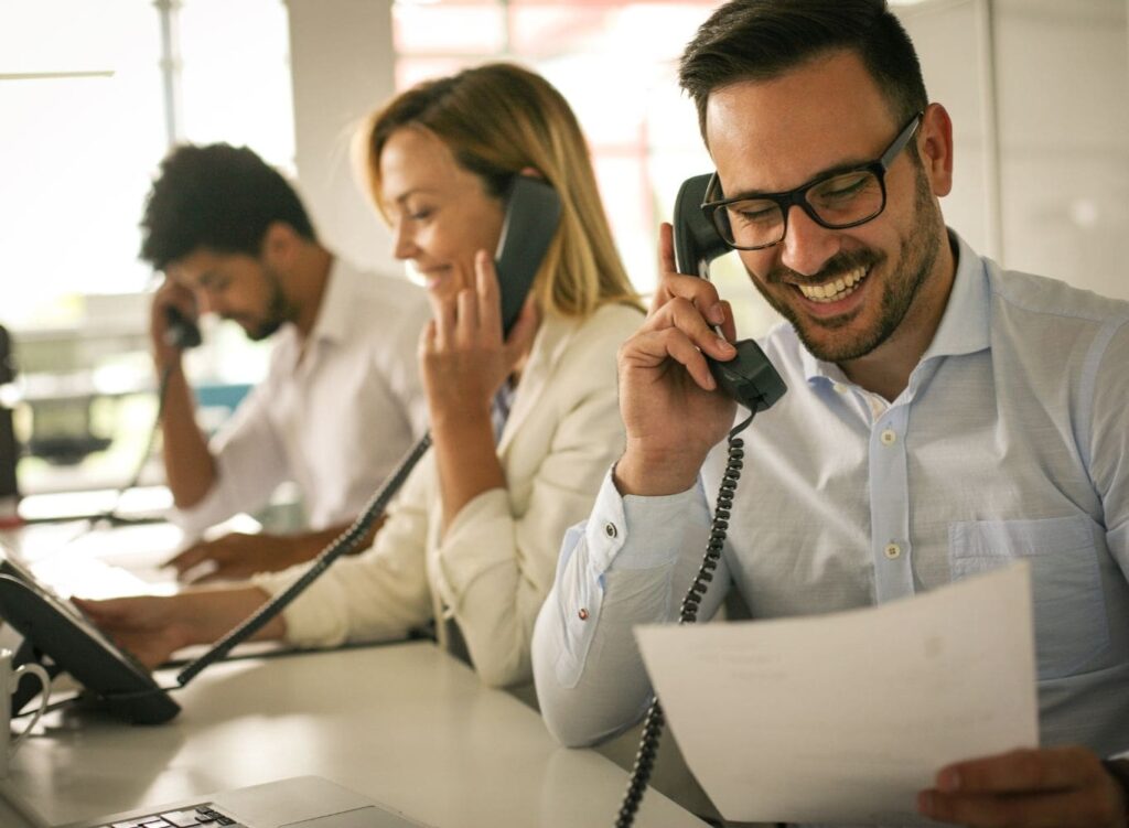 Freight brokers calling OLIMP to find fast and easy short-term storage warehouse.