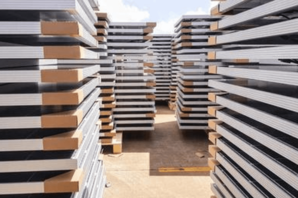 Tailored Storage Solutions for Solar Panel Manufacturers