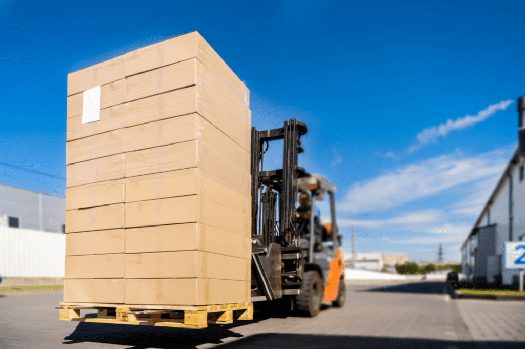 Dock-high doors and forklifts supporting cross-docking operations in New Orleans