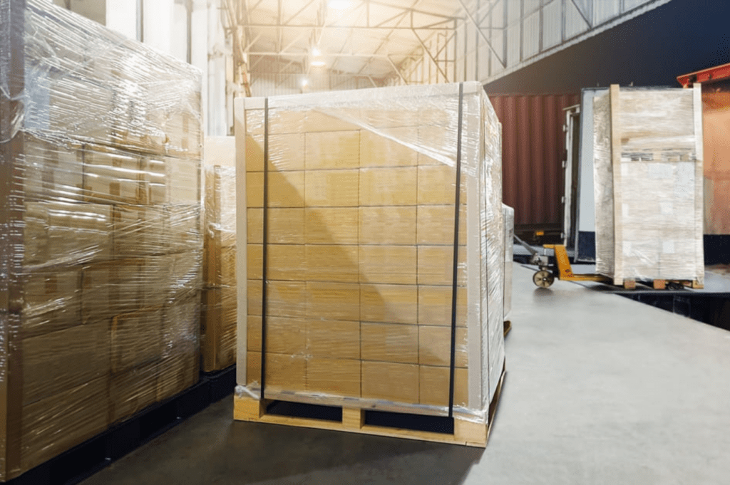 the role of warehouse storage and cross-docking in optimizing supply chain efficiency