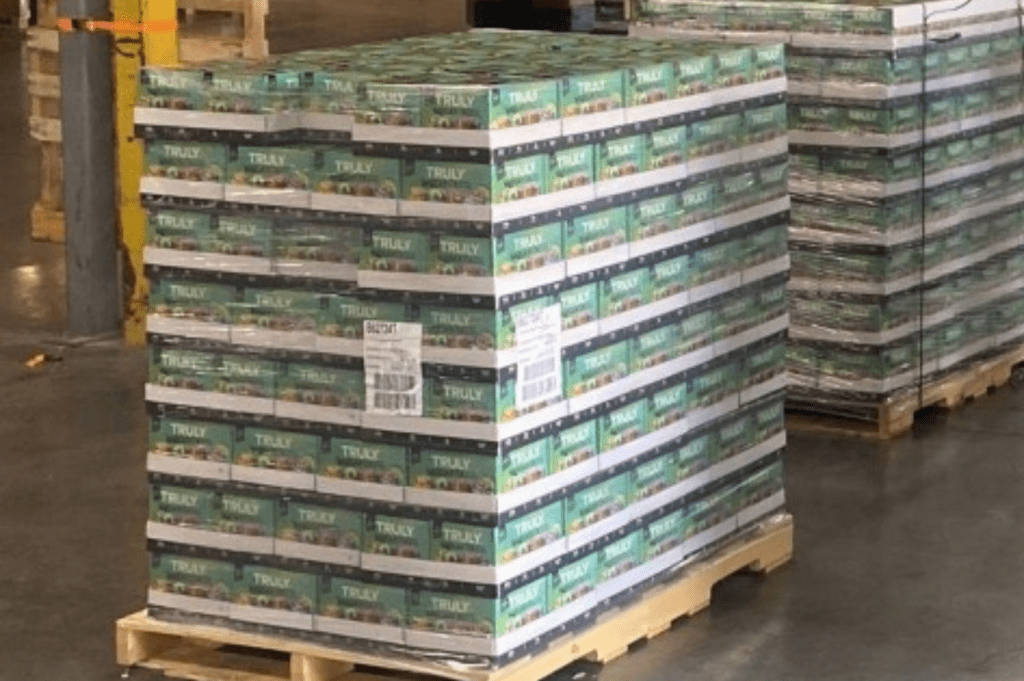 Pallet rework offers cost savings, reduces environmental impact, and enhances operational efficiency. Discover how repairing damaged pallets can be a smart choice for your business.