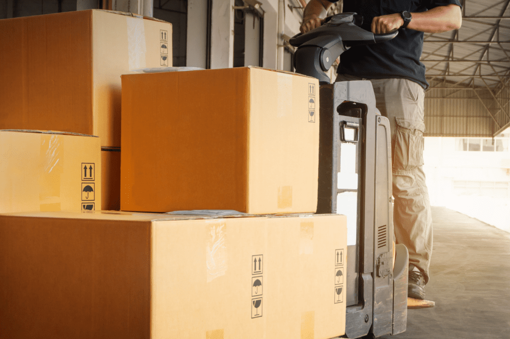 Cleveland pallet restacking and load rework services for secure shipping