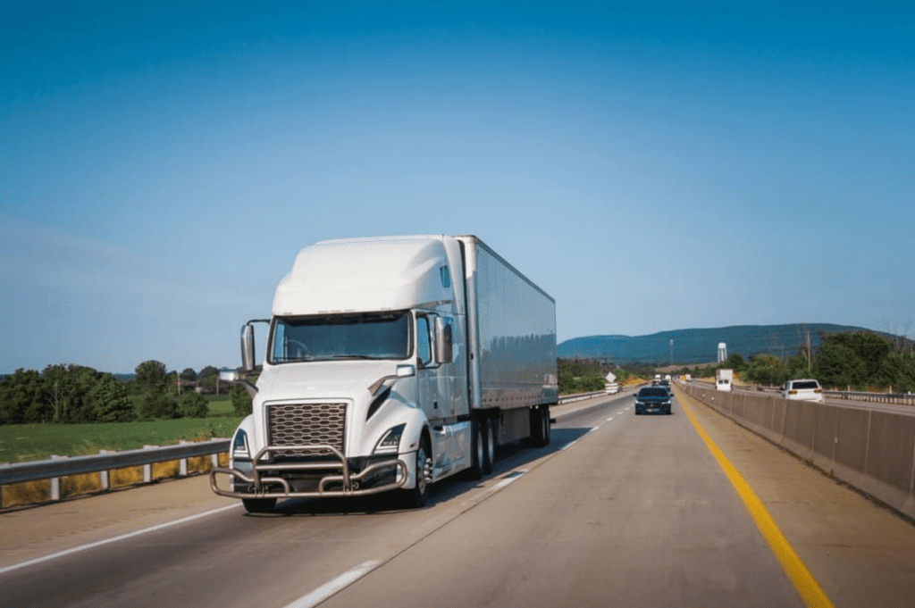 Solutions for overcoming common challenges in transloading and drayage.