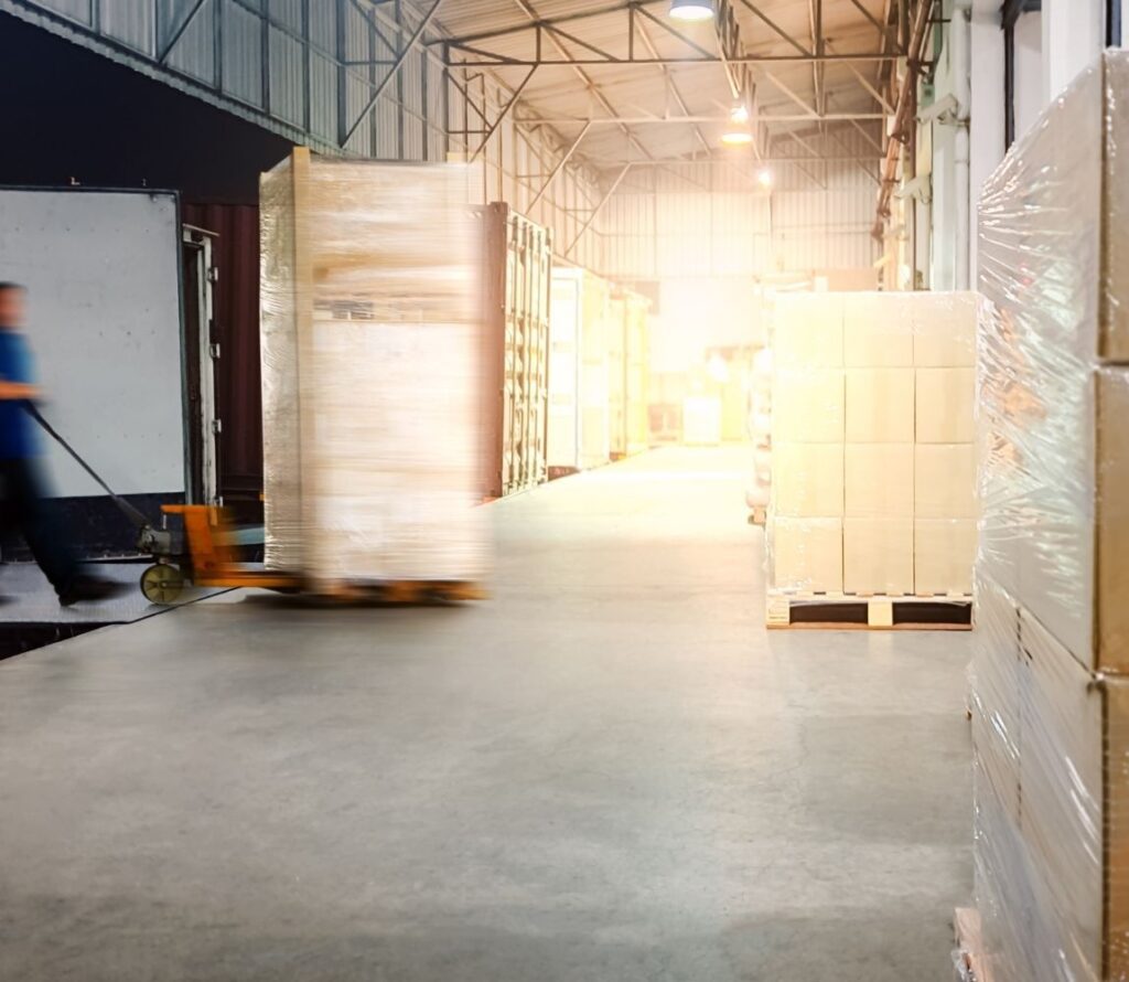See how cross docking boosts efficiency and customer satisfaction.