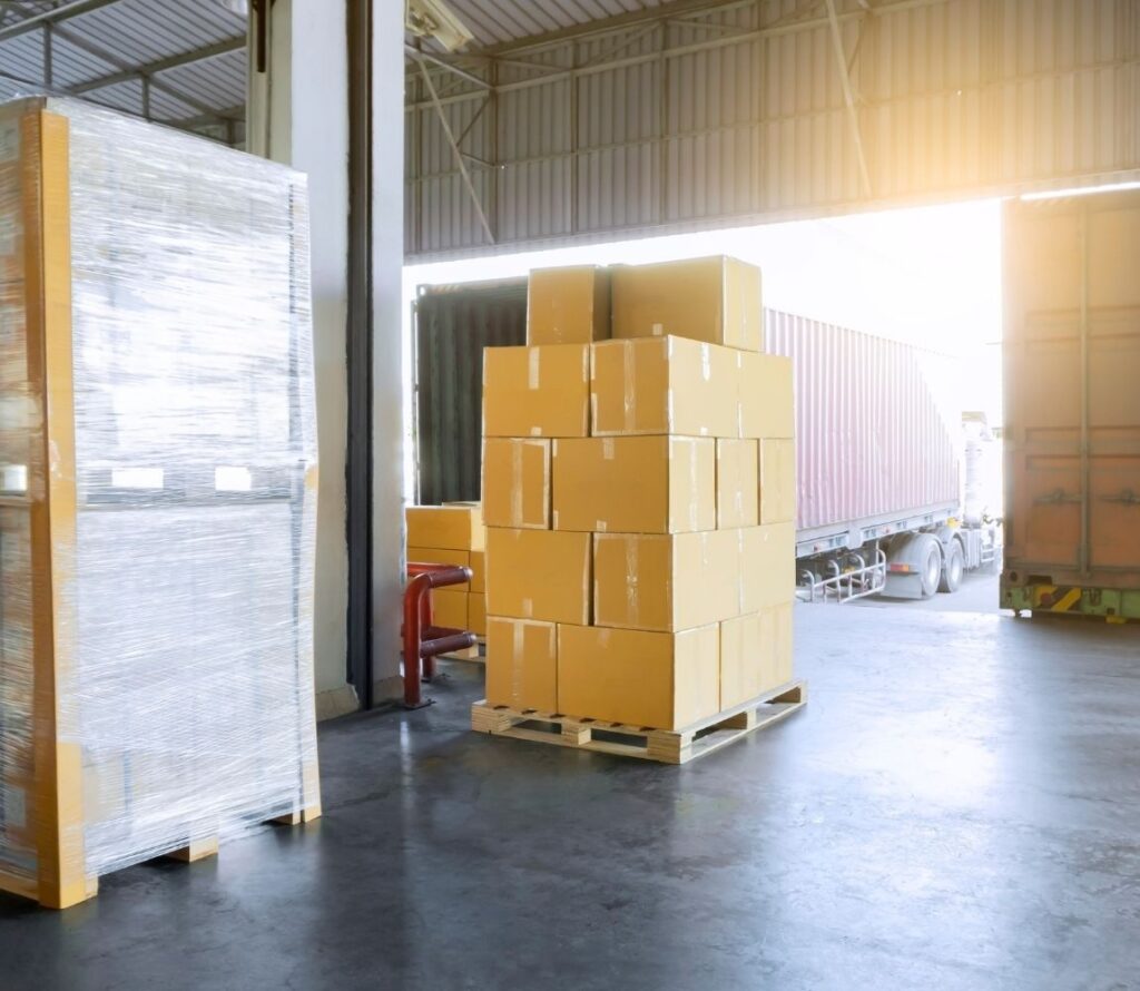 Utilize cross docking to optimize resource use, reduce waste, and minimize your carbon footprint while streamlining your logistics operations.
