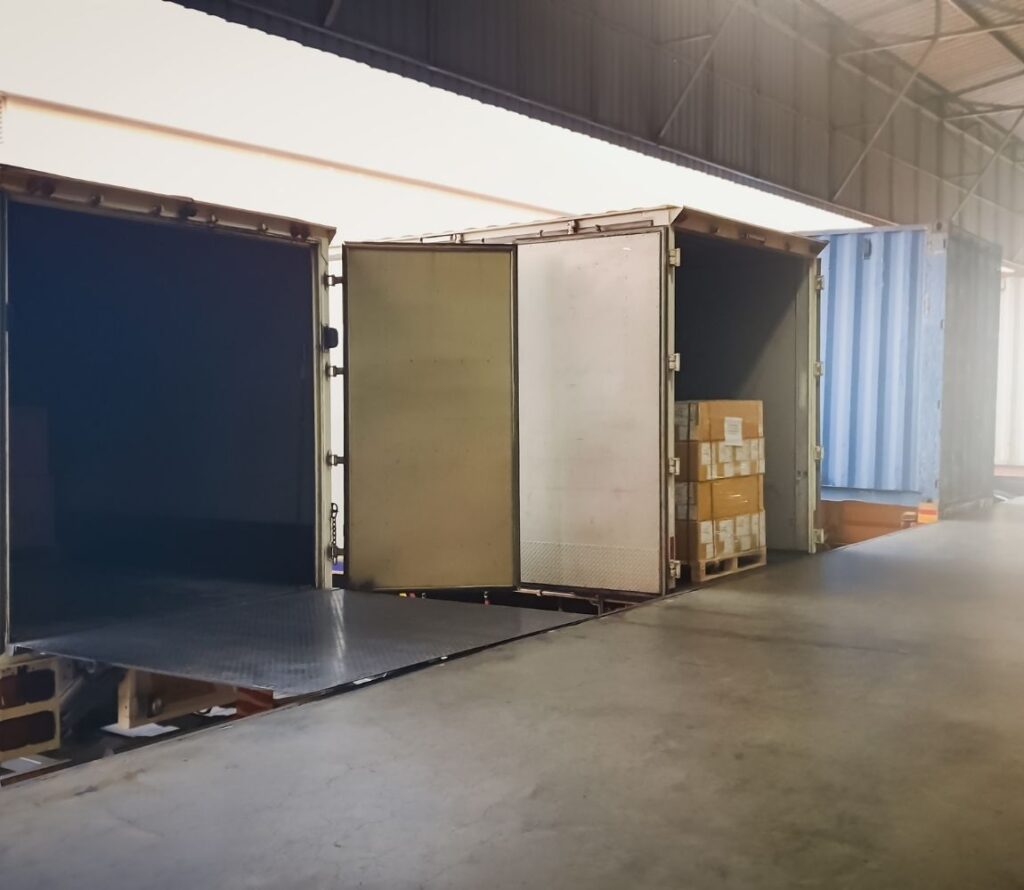 Learn how our strategically located cross dock facility can optimize your logistics in Minneapolis and surrounding areas.