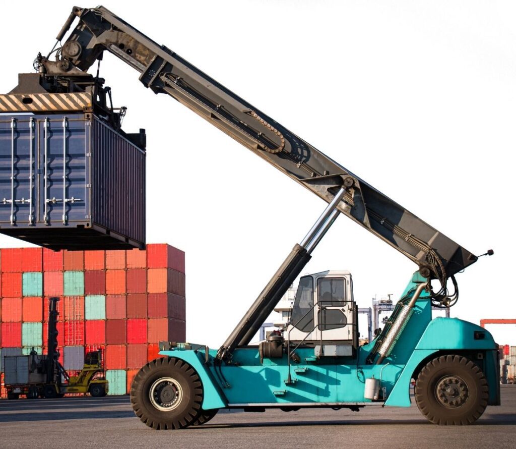 At OLIMP Ft. Myers, we offer customized drayage services designed to meet the unique needs of your supply chain.