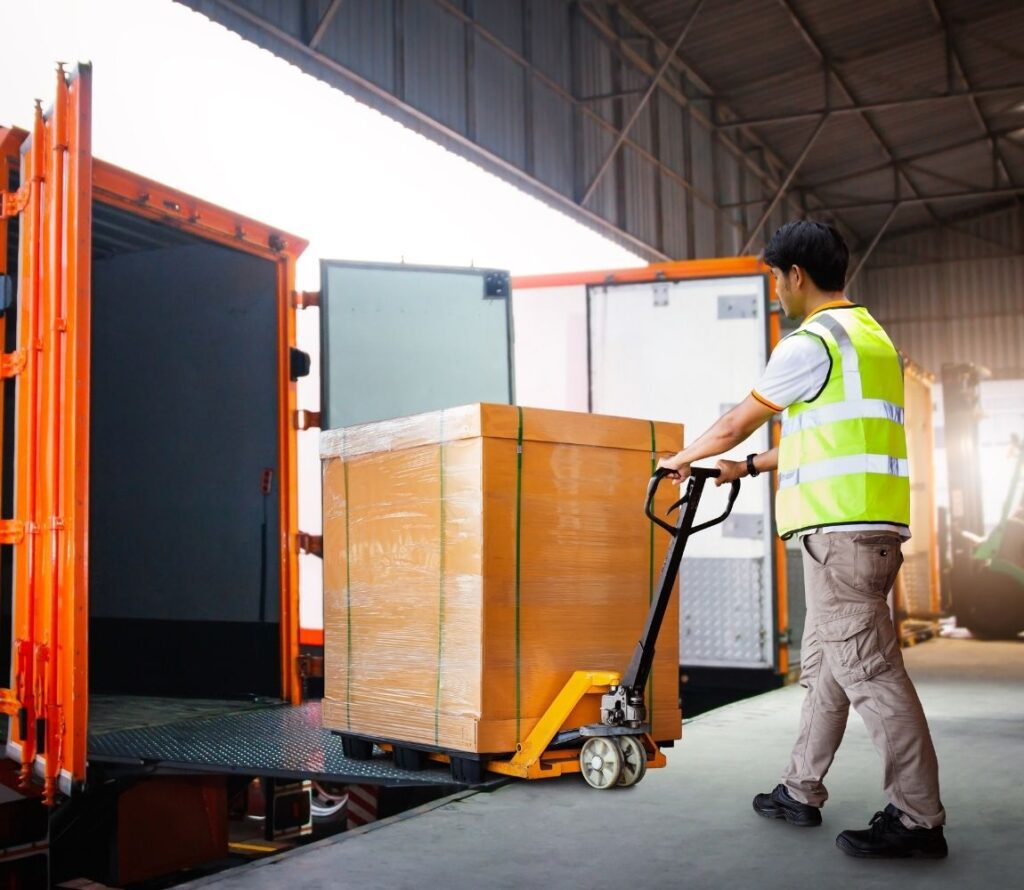 OLIMP Warehousing offers tailored cross-docking solutions to help you manage inventory levels and reduce storage time.