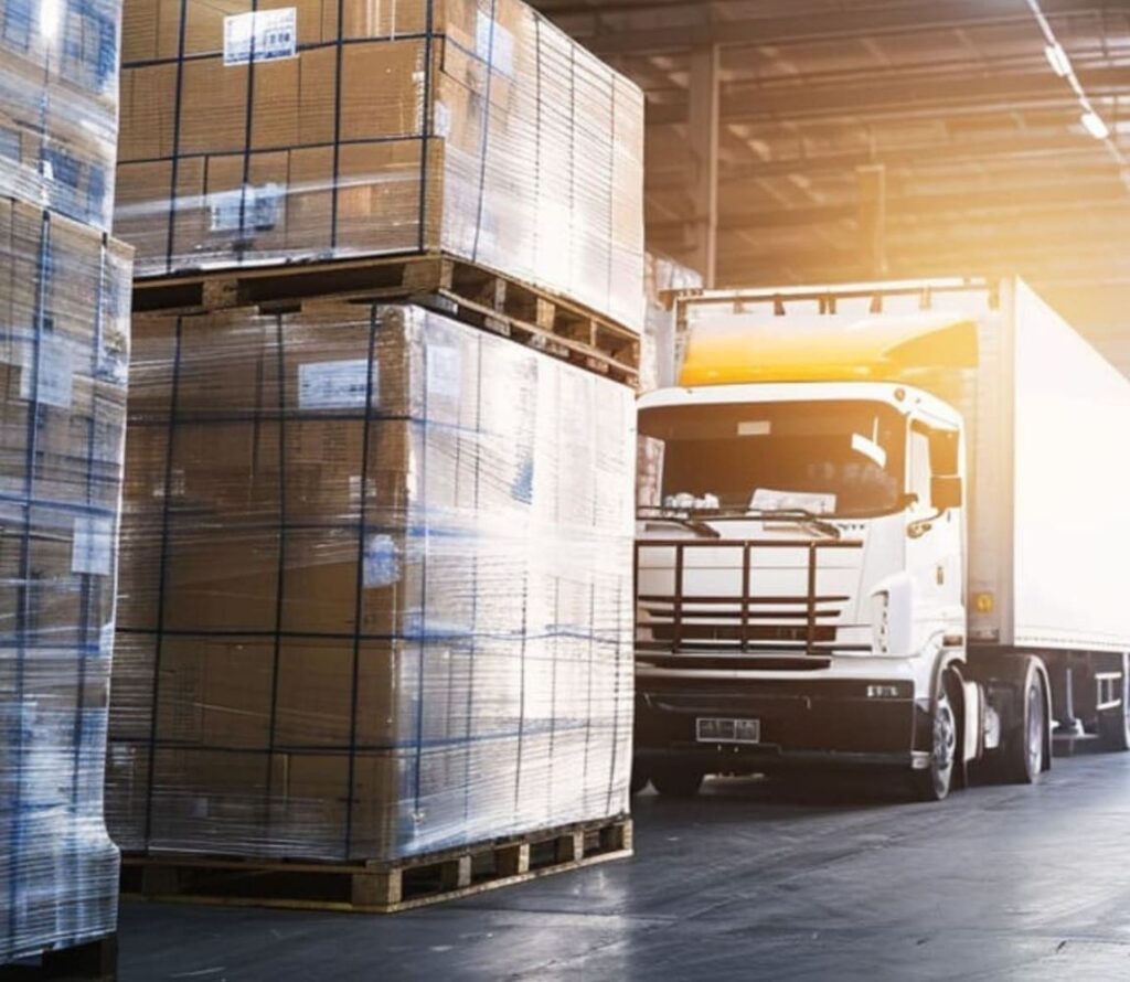 Our pallet rework services ensure safe and reliable transport by properly restacking pallets and securing products