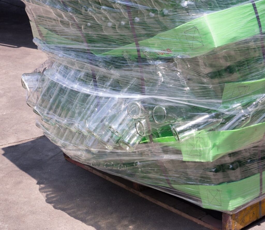 Pallet rework offers cost savings, reduces environmental impact, and enhances operational efficiency. Discover how repairing damaged pallets can be a smart choice for your business.