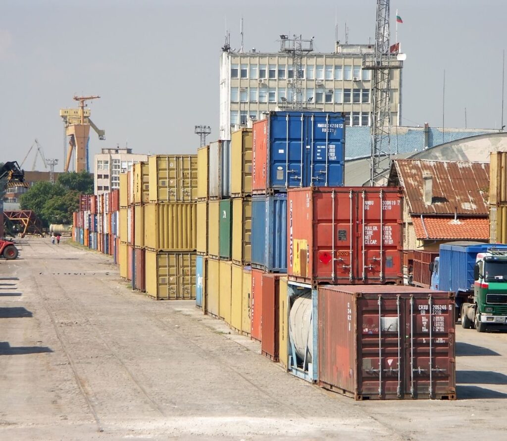 OLIMP offers efficient transloading and drayage services in Washington, D.C. to optimize your supply chain.