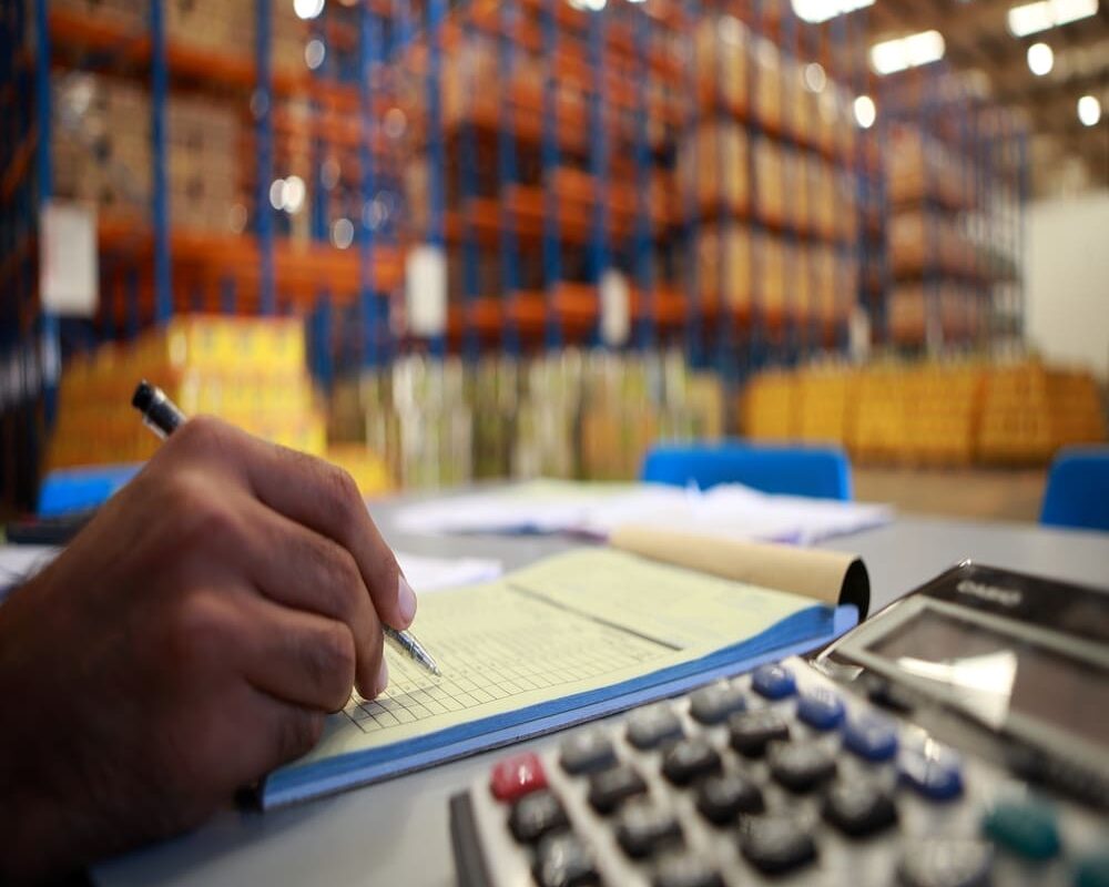 Warehouse management system showing real-time inventory tracking in a 3PL facility