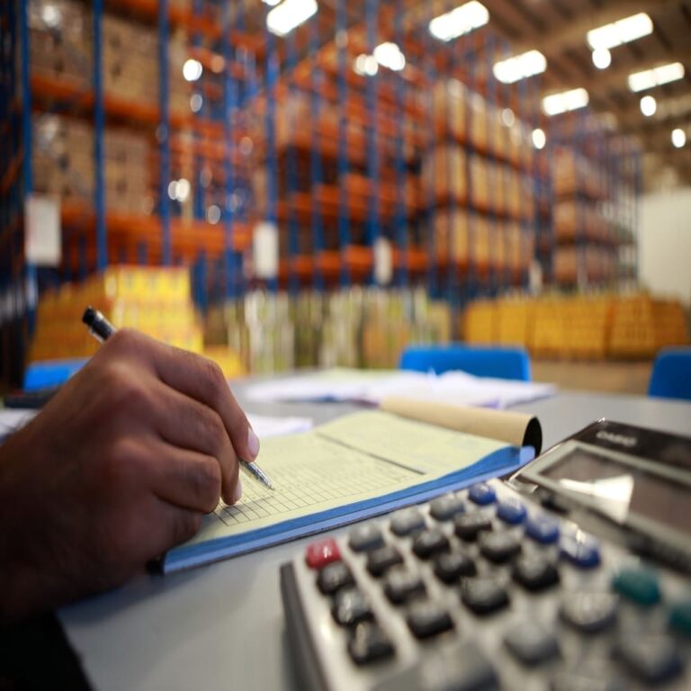 Warehouse management system showing real-time inventory tracking in a 3PL facility