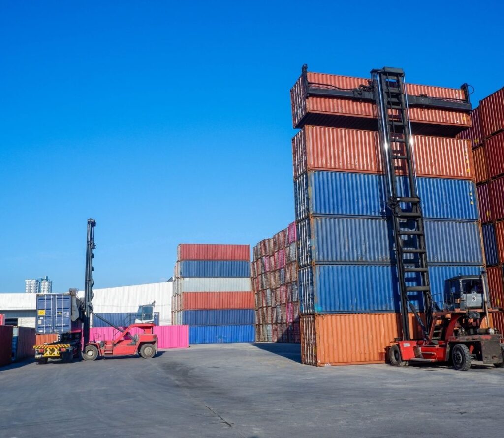 Our transloading and national drayage services minimize delays, reduce costs, and ensure seamless supply chain continuity.