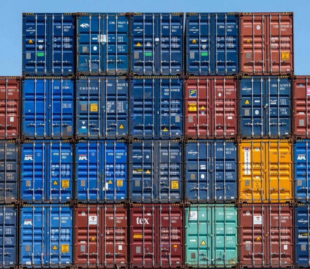 Warehousing offers advanced transloading services to optimize your logistics and reduce costs in Indianapolis.