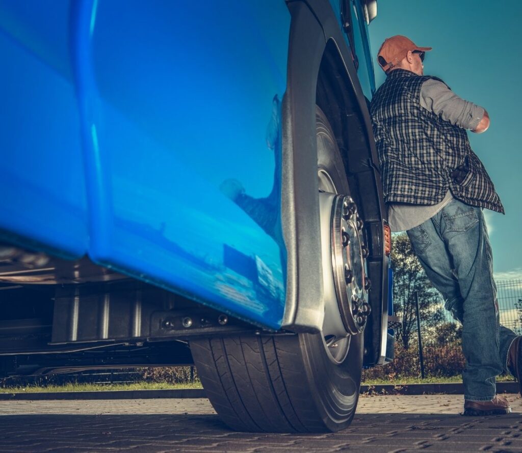 Learn why OLIMP is Knoxville's trusted choice for transloading and drayage services.