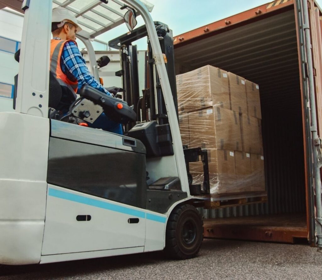 Learn how OLIMP’s cross docking solutions in Little Rock improve logistics efficiency.