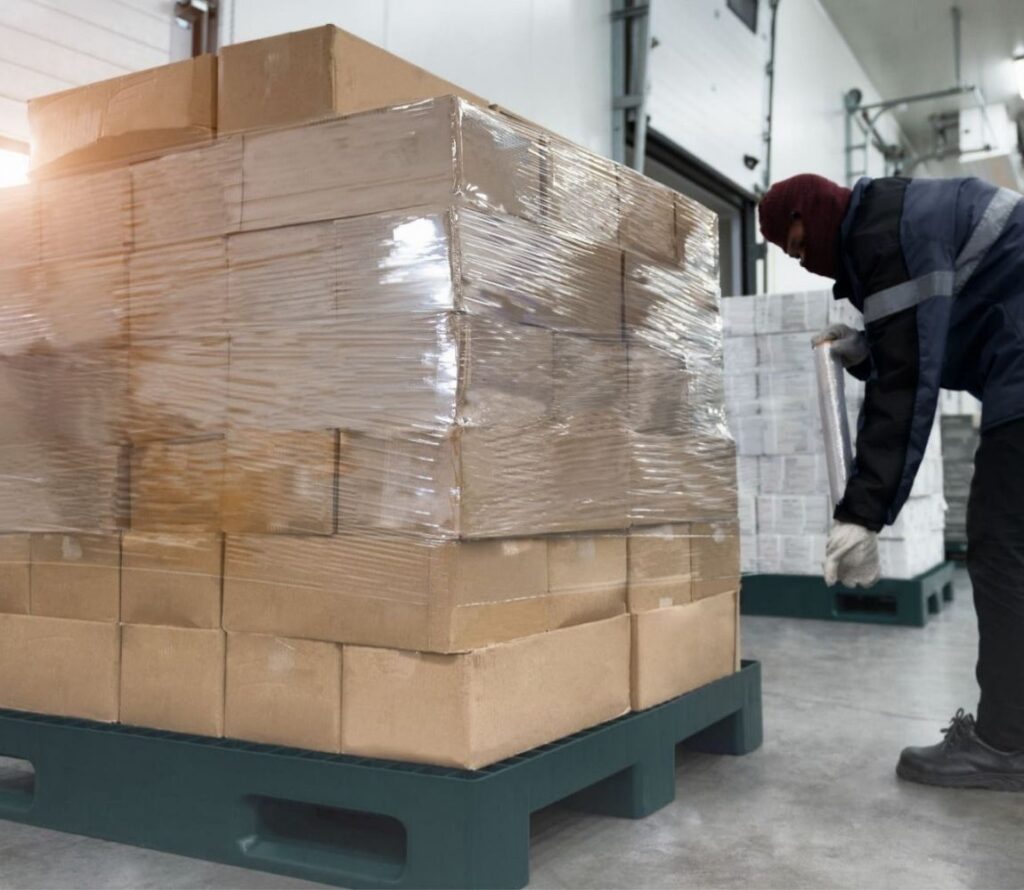 OLIMP Warehouse helps businesses in Ontario save money by providing reliable and cost-effective pallet organization services, reducing the need for new pallets and enhancing operational efficiency.