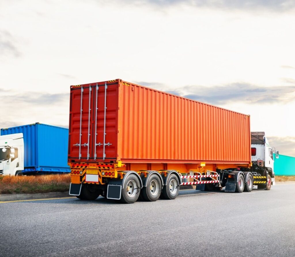 Understand how transloading and drayage services improve logistics efficiency.