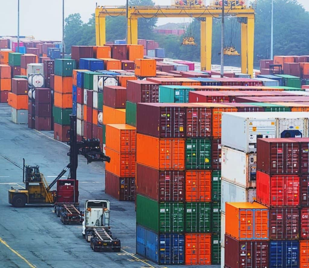 OLIMP Warehousing provides expert drayage services in Newark, ensuring efficient and timely freight transport for your logistics needs.