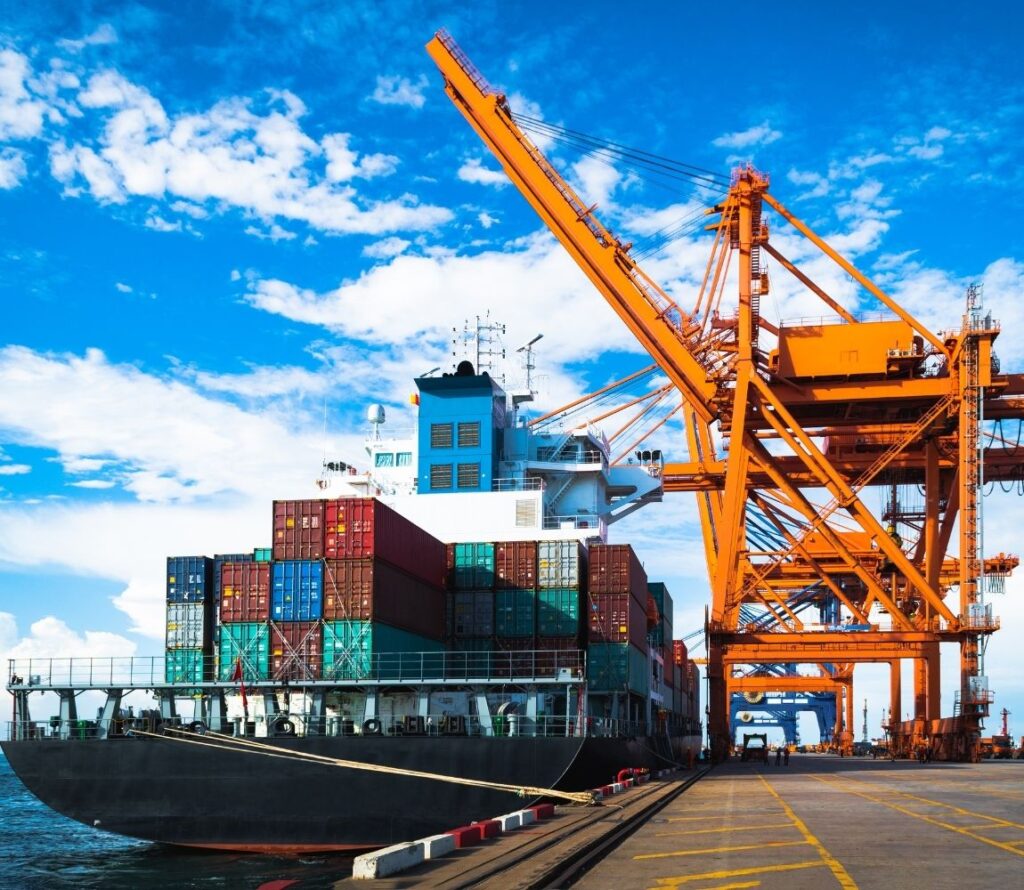 Efficiently move goods across transportation modes and reduce transit time with our expert transloading services.