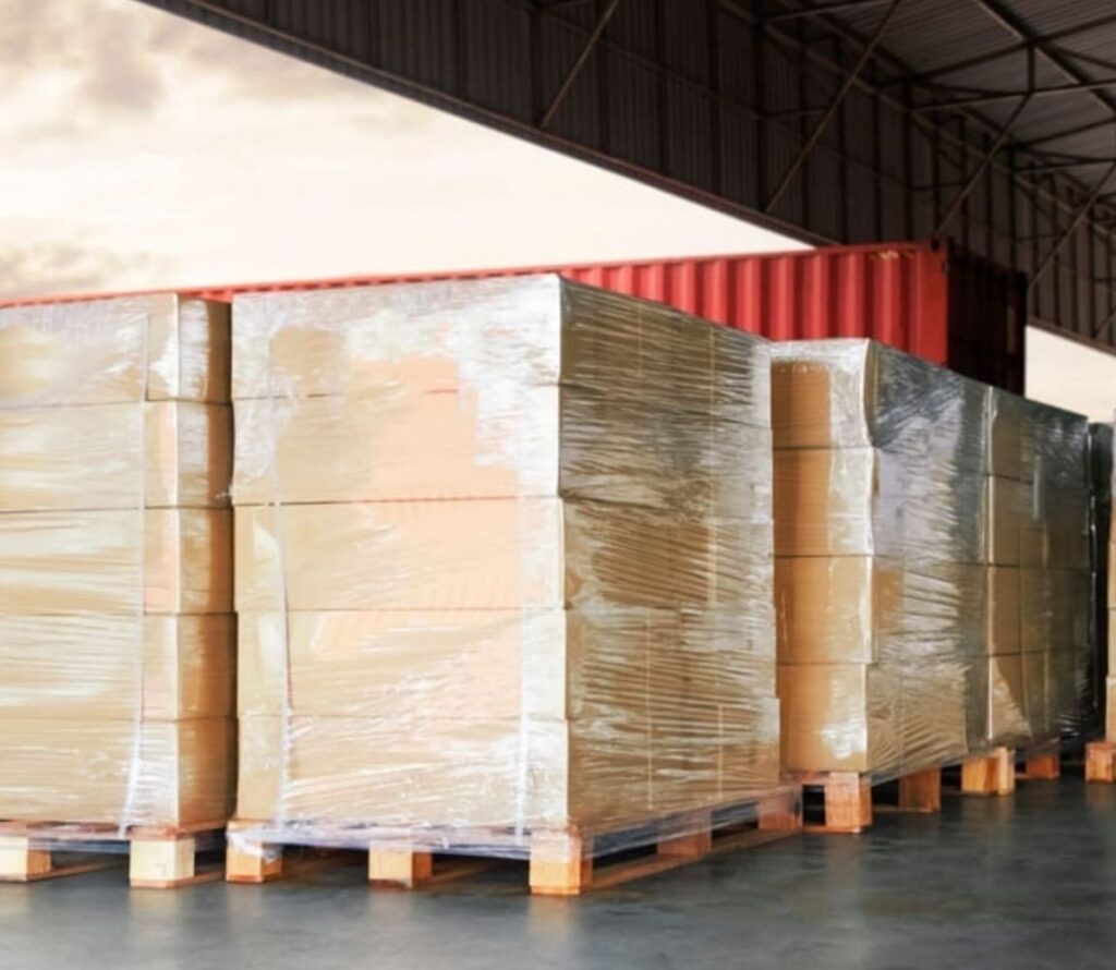 Save on costs and optimize storage with OLIMP Warehousing’s pallet rework solutions in Nuevo Laredo.