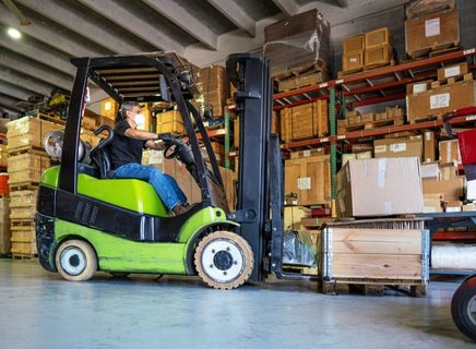 Optimize your inventory management and improve supply chain efficiency with cross-docking in Louisville.
