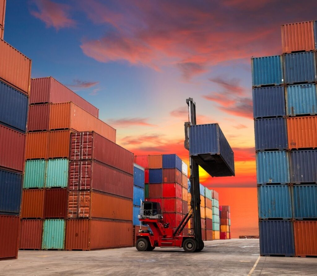 Container destuff and transload in Regina warehouse