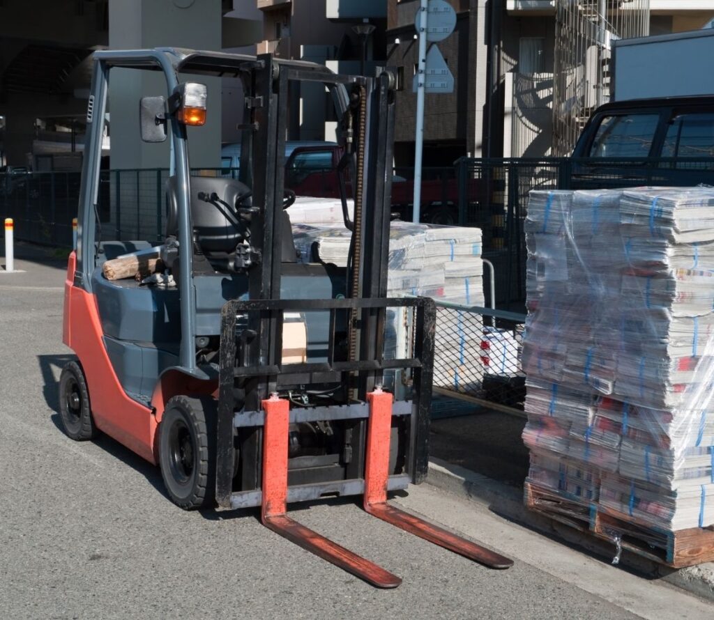Reduce storage costs and speed up product delivery times with this efficient logistics strategy.