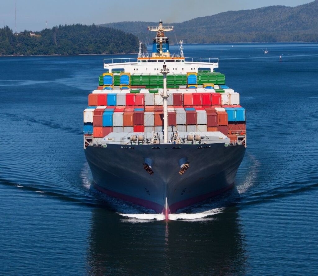 Fast and efficient container transloading and drayage shipping services to optimize your supply chain.