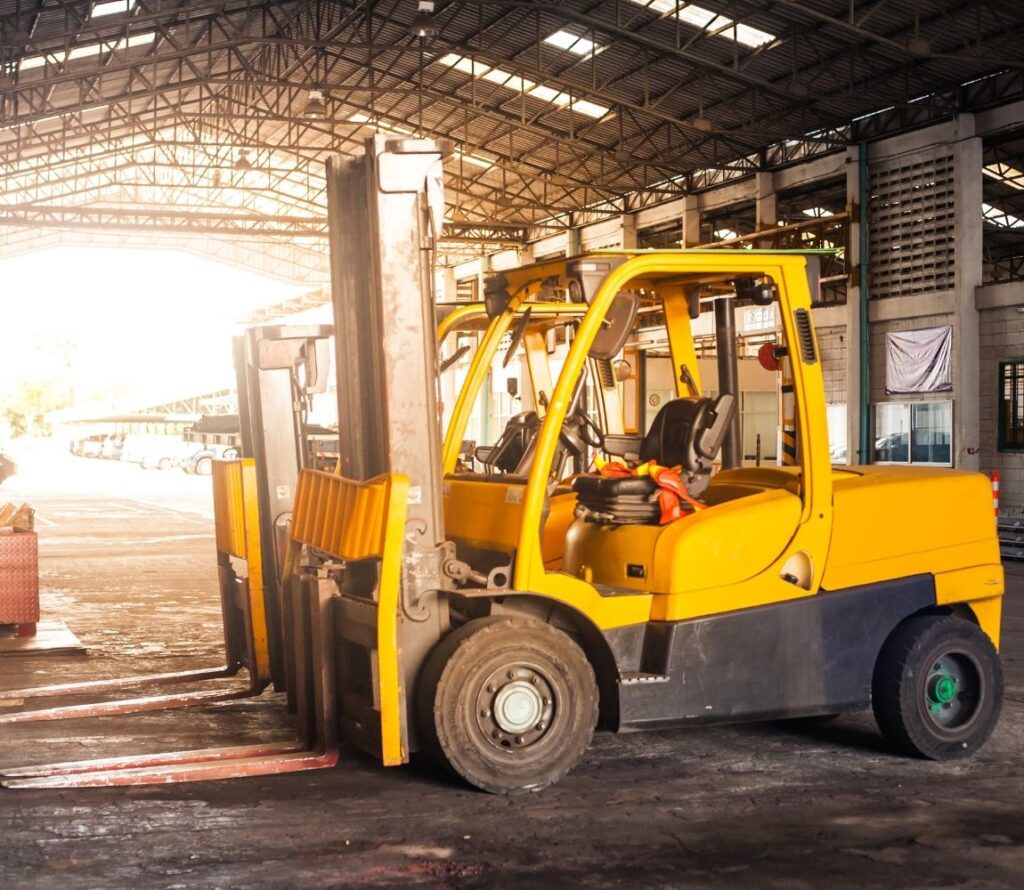 Efficient cross docking operations at OLIMP Warehousing’s modern facility.