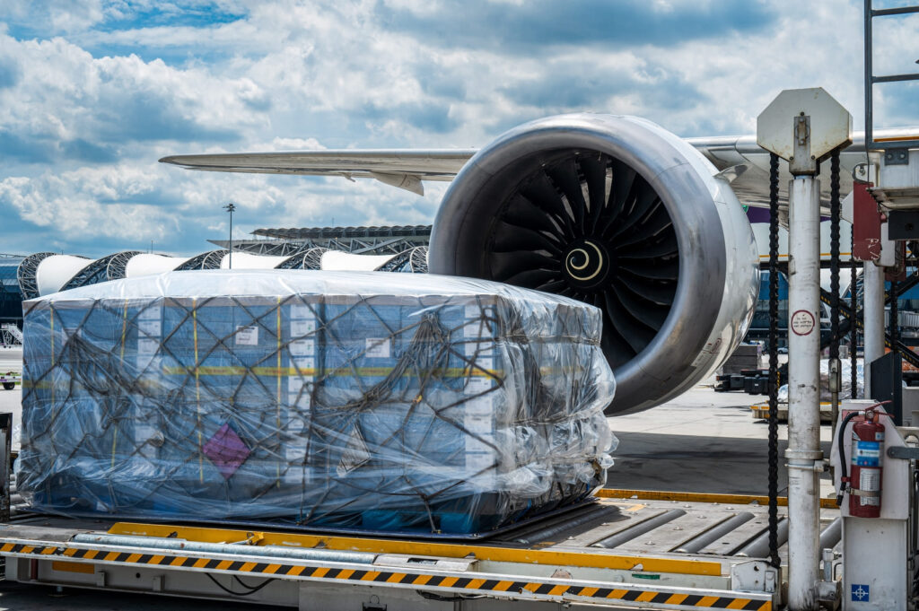 Air freight shipping solutions for global cargo transport