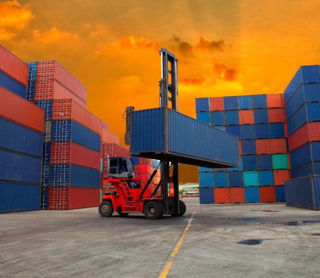 OLIMP’s logistics services shorten delivery times and minimize unnecessary storage through direct shipments.