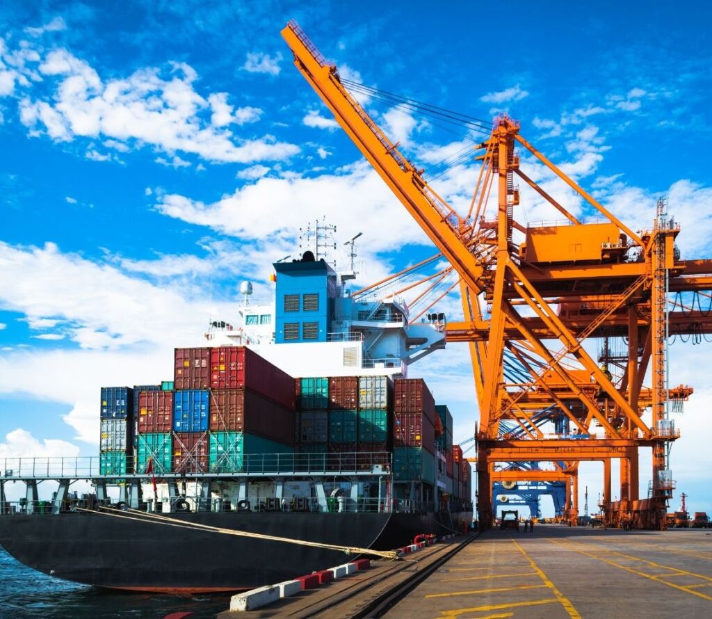 Seamless port-to-inland transloading and drayage solutions enhancing customs and logistics efficiency