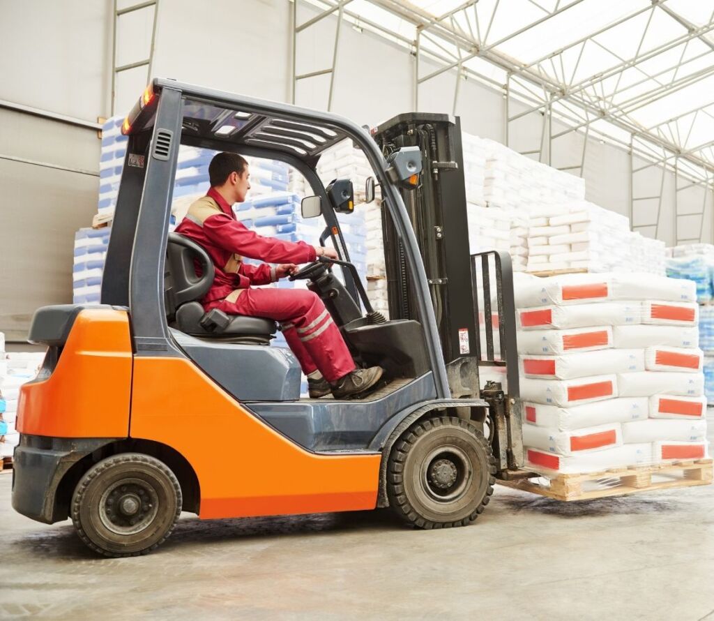 Cross-docking solutions in Auburndale for efficient supply chain management.