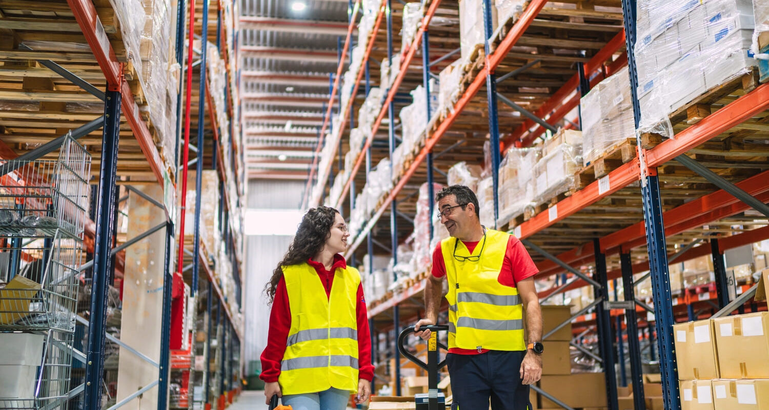 A modern e-commerce warehouse with D2C fulfillment operations, nationwide shipping, and 3PL logistics technology.