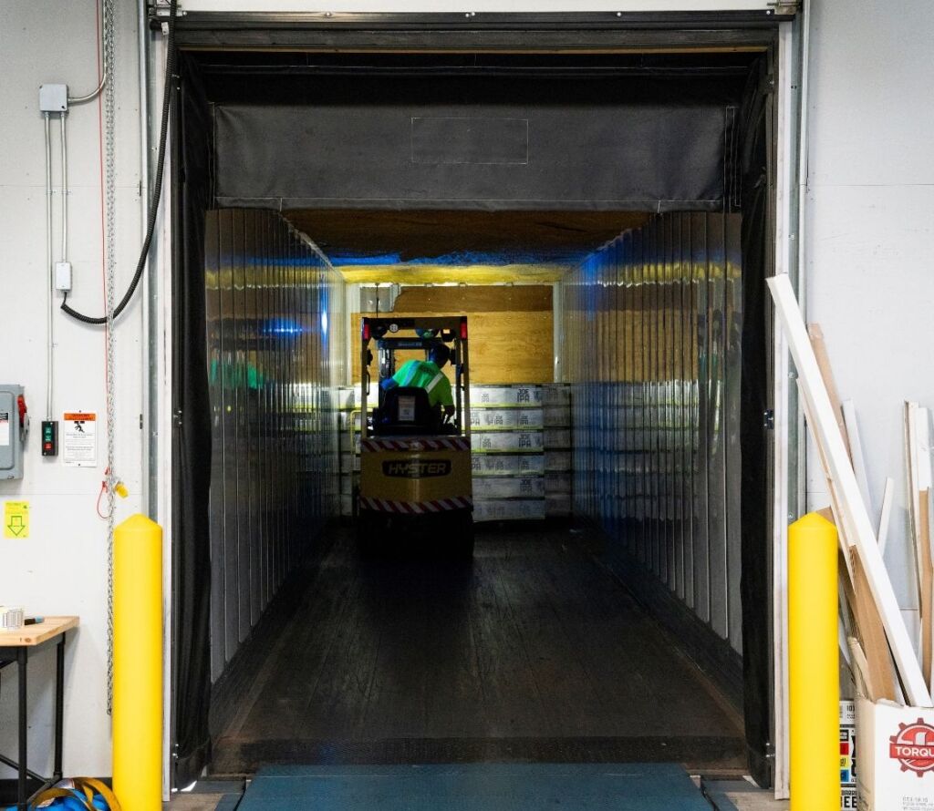 Durable and reliable pallets through repair services by OLIMP Warehousing