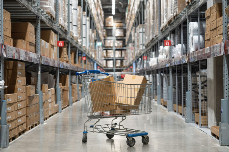 Optimizing D2C fulfillment with branded shipping, reverse logistics services, and strategies to reduce e-commerce returns for better customer experience.