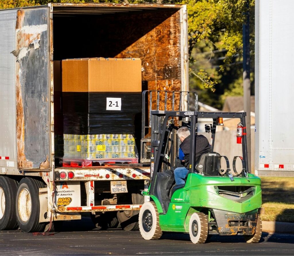 Cross docking in supply chain to improve agility and reduce costs