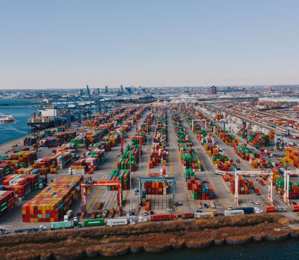 Reliable short-distance drayage and cross-modal cargo handling