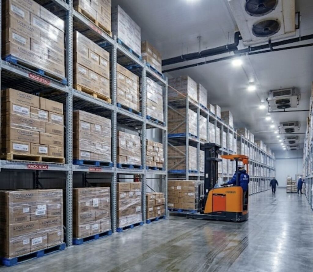 Cold storage warehouse with smart inventory tracking systems in Loveland, CO