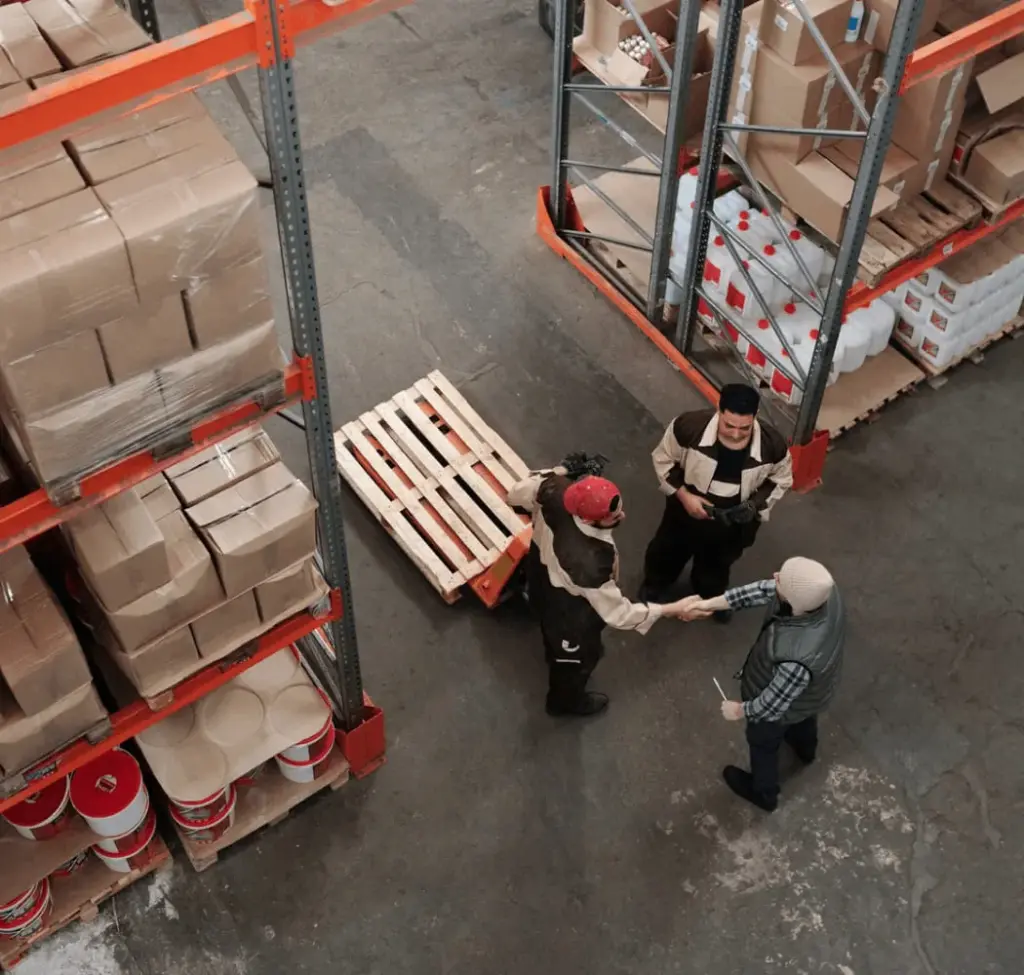 Cross-docking and distribution operations in Arcadia, FL