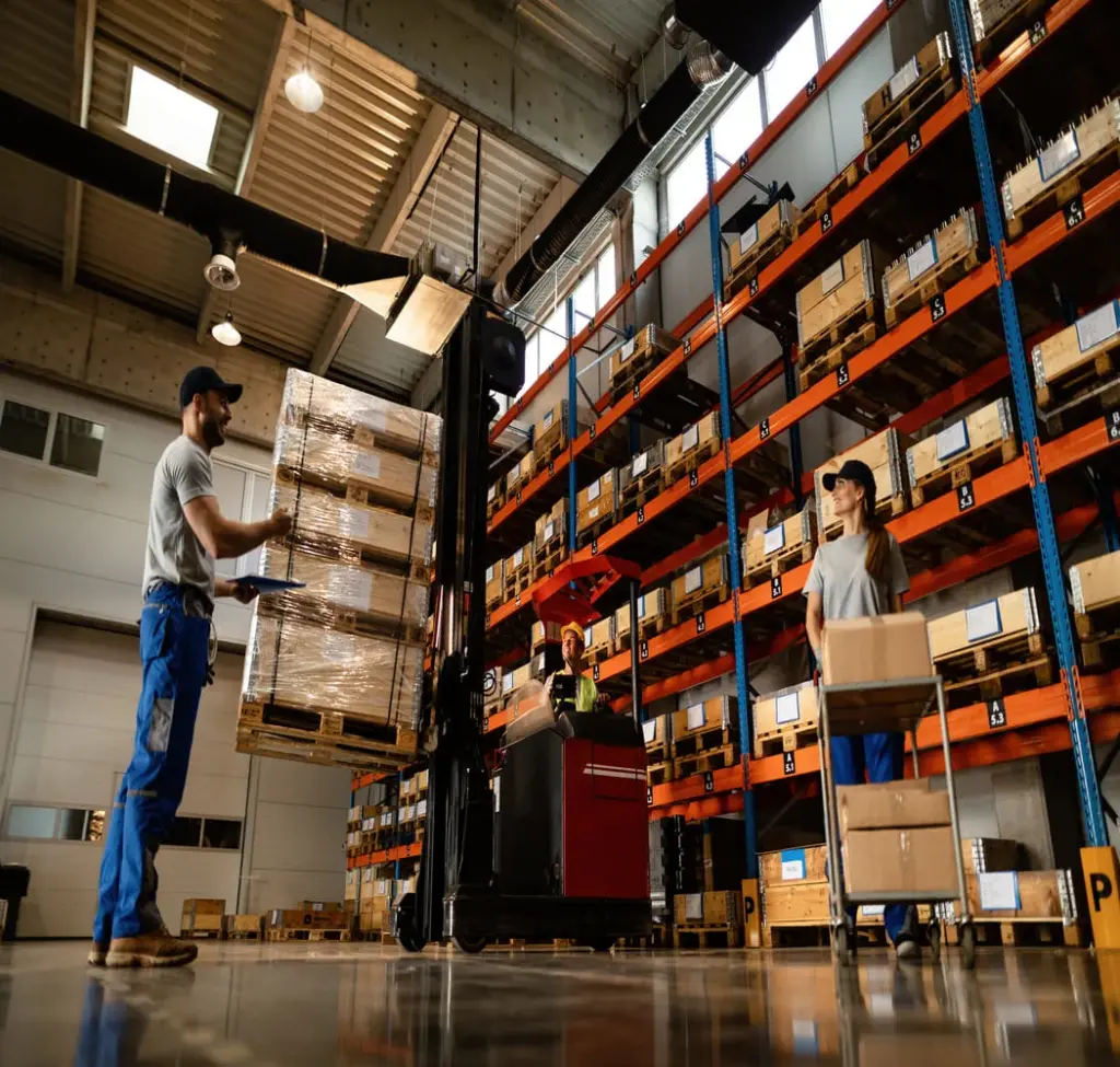 On-demand and dry warehousing facilities in Wind Gap, PA
