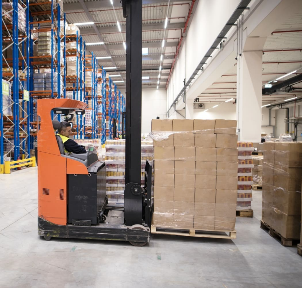 On-demand and dry warehousing facilities in Lockbourne, OH